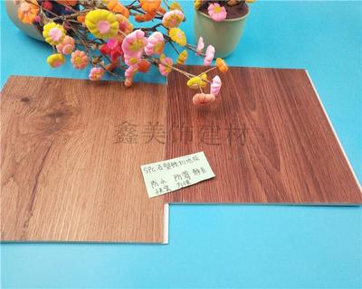 寧德石塑鎖扣地板 環(huán)保耐用，引領(lǐng)地面裝飾新趨勢